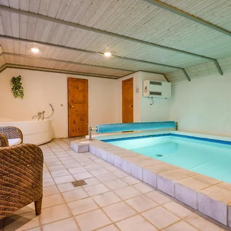 Holiday home Holiday Per Knoldsvej X